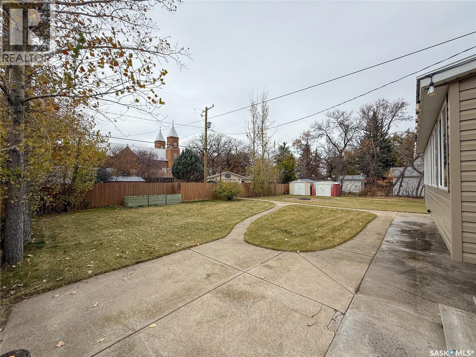 220 1st Street W, Ponteix, Saskatchewan  S0N 1Z0 - Photo 48 - SK021875