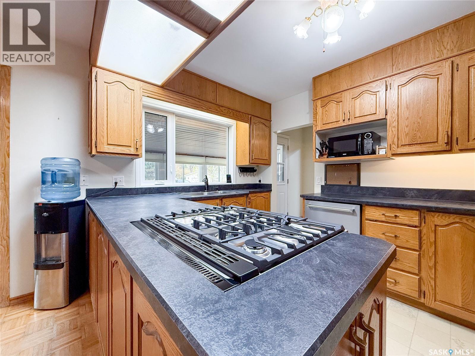 220 1st Street W, Ponteix, Saskatchewan  S0N 1Z0 - Photo 9 - SK021875