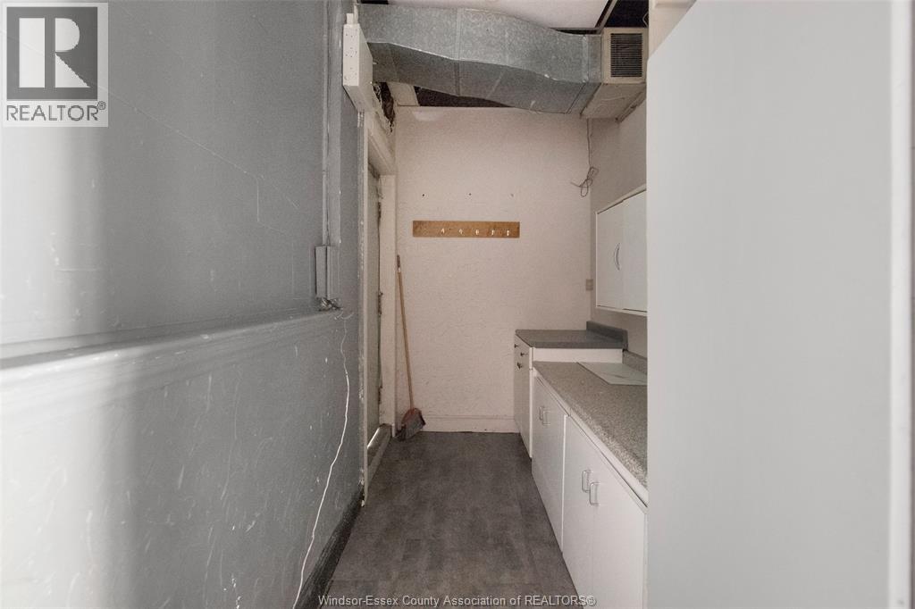 4739 Wyandotte Street East, Windsor, Ontario  N8Y 1H8 - Photo 8 - 25027498