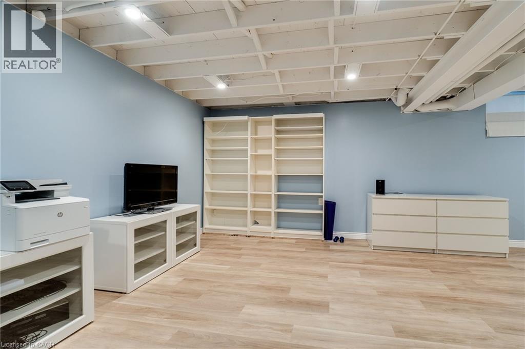 1205 Lamb's Court Unit# 7, Burlington, Ontario  L7S 2G4 - Photo 33 - 40779544