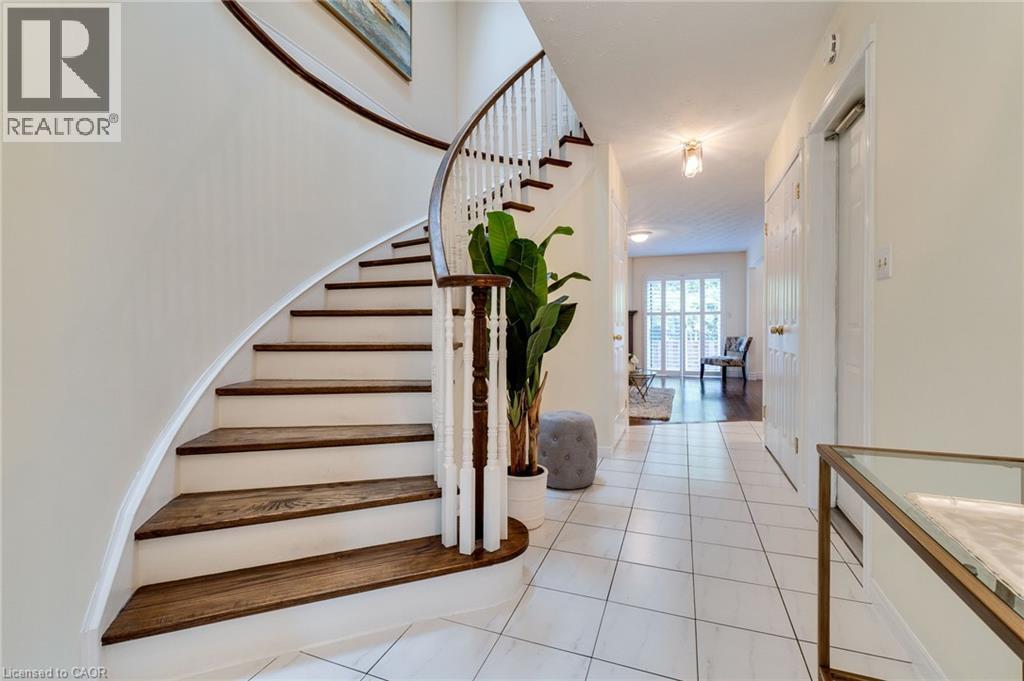 1205 Lamb's Court Unit# 7, Burlington, Ontario  L7S 2G4 - Photo 4 - 40779544