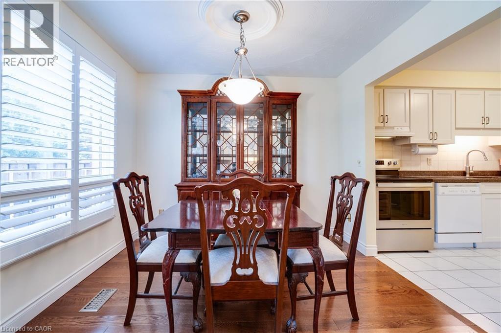 1205 Lamb's Court Unit# 7, Burlington, Ontario  L7S 2G4 - Photo 12 - 40779544