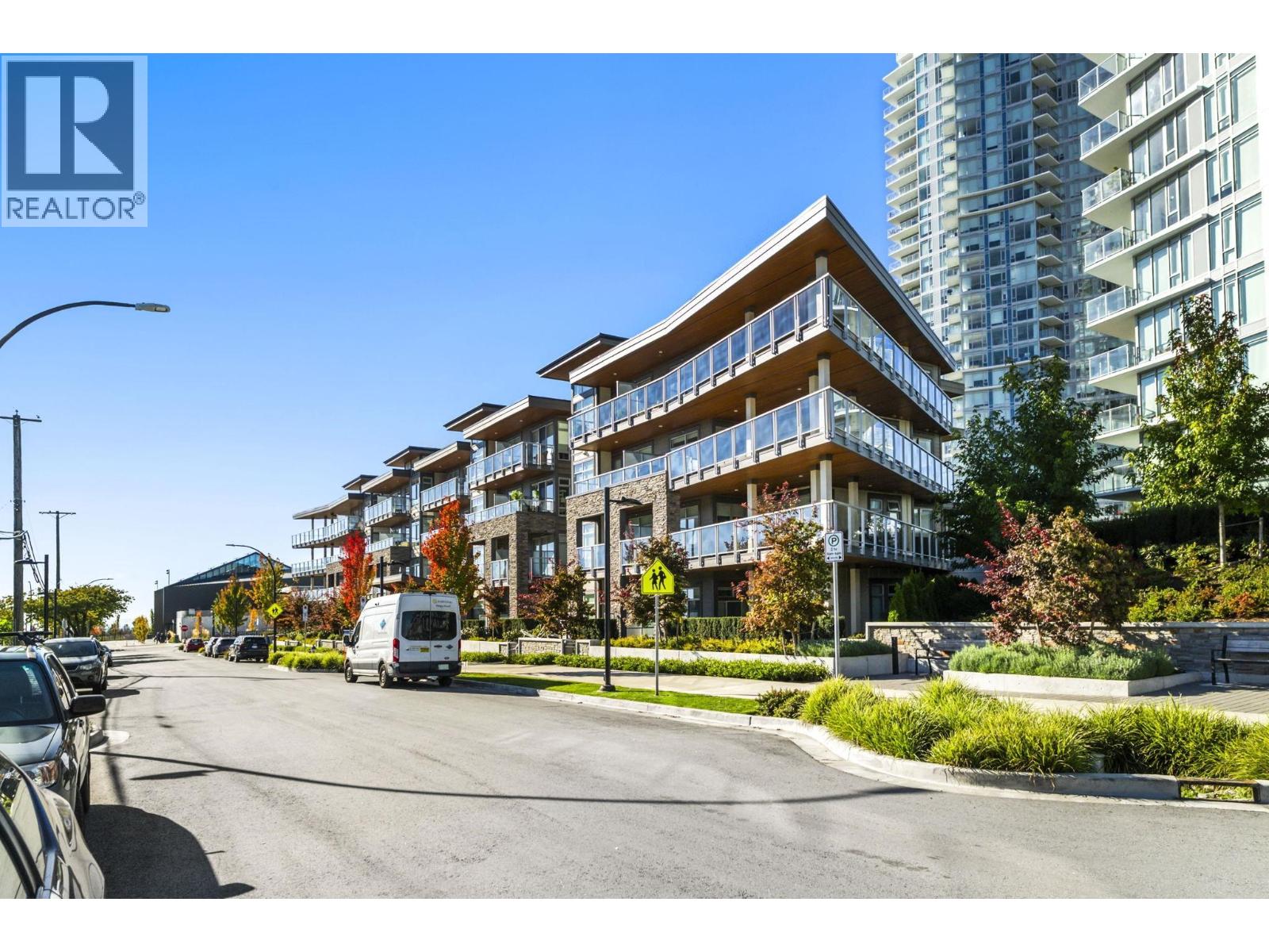 410 7123 11 Avenue, Burnaby, British Columbia  V3N 0J6 - Photo 3 - R3058032
