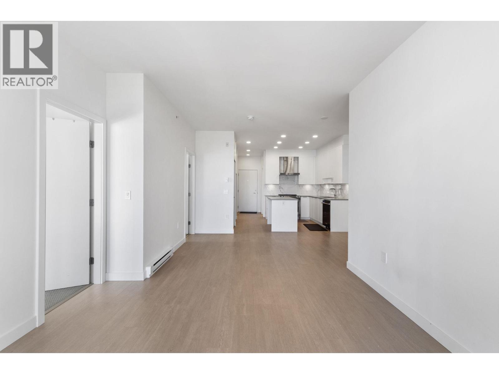 410 7123 11 Avenue, Burnaby, British Columbia  V3N 0J6 - Photo 6 - R3058032