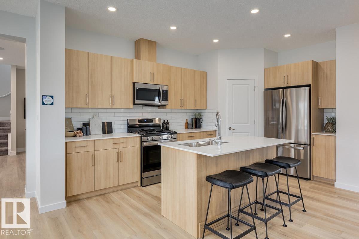 5621 Hawthorn Wy Sw, Edmonton, Alberta  T4H 1X9 - Photo 7 - E4453142