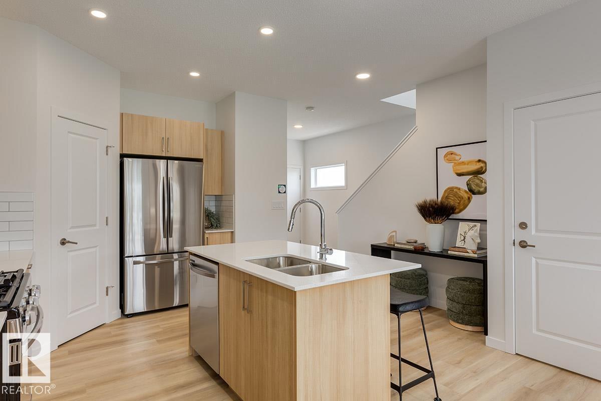 5621 Hawthorn Wy Sw, Edmonton, Alberta  T4H 1X9 - Photo 9 - E4453142