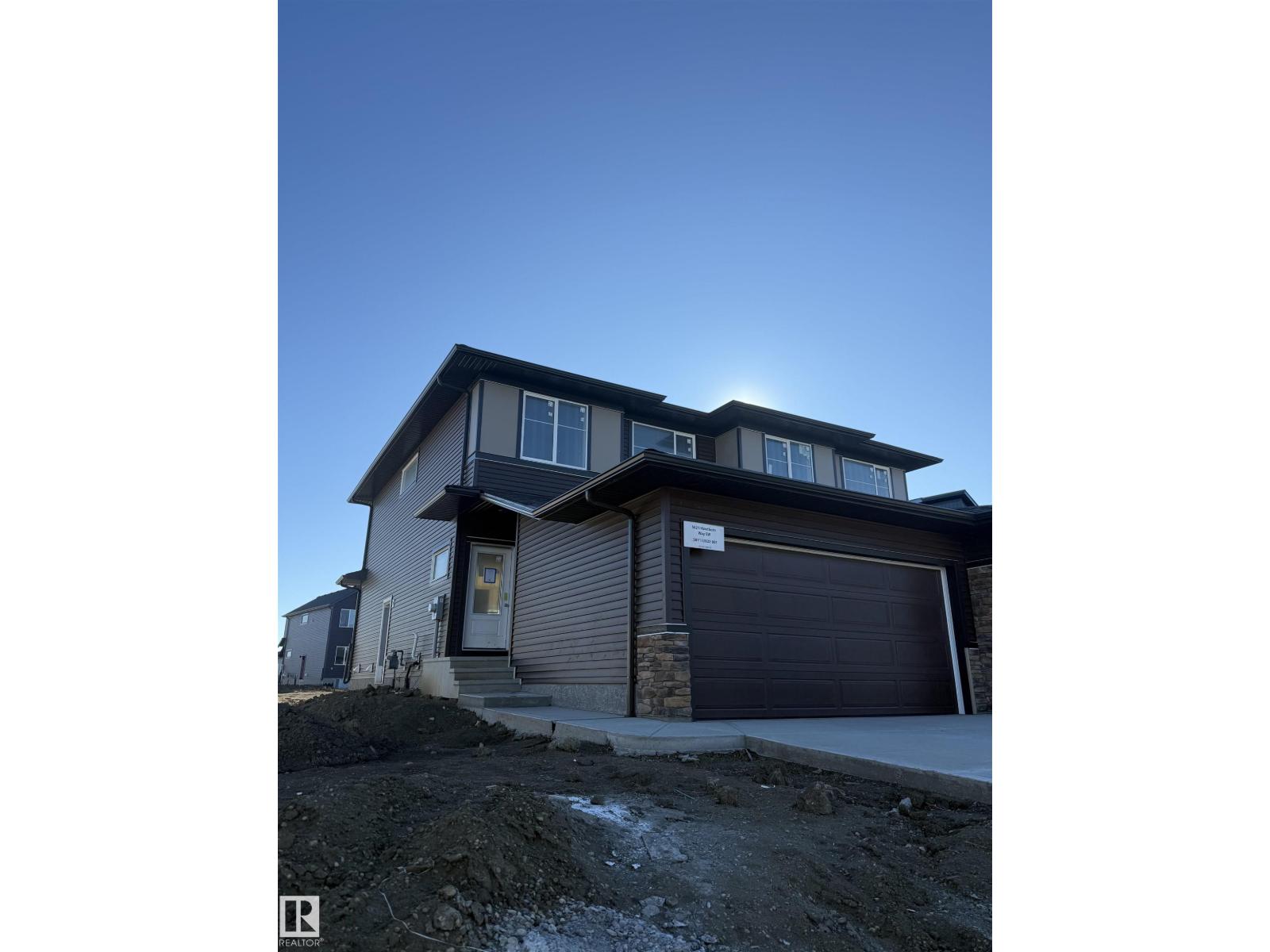 5621 Hawthorn WY SW, Edmonton, Alberta