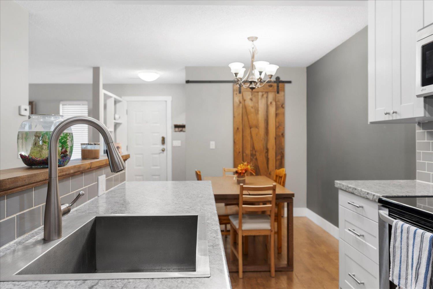 1621 34909 Old Yale Road, Abbotsford, British Columbia V3G 2E7 - Photo 4 - R3060784