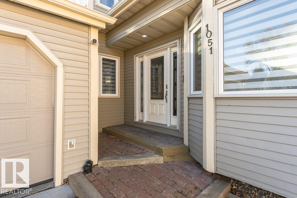 1051 109 St Nw, Edmonton, Alberta  T6J 5J2 - Photo 3 - E4463899
