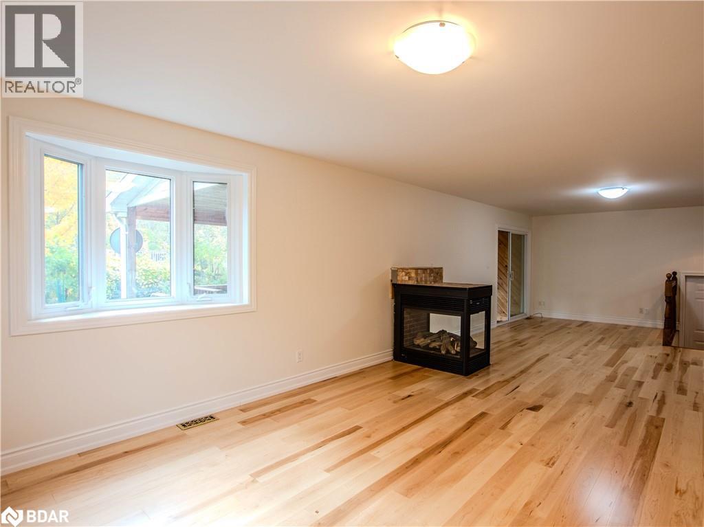 25 Holgate Street, Barrie, Ontario  L4N 2T6 - Photo 9 - 40781555