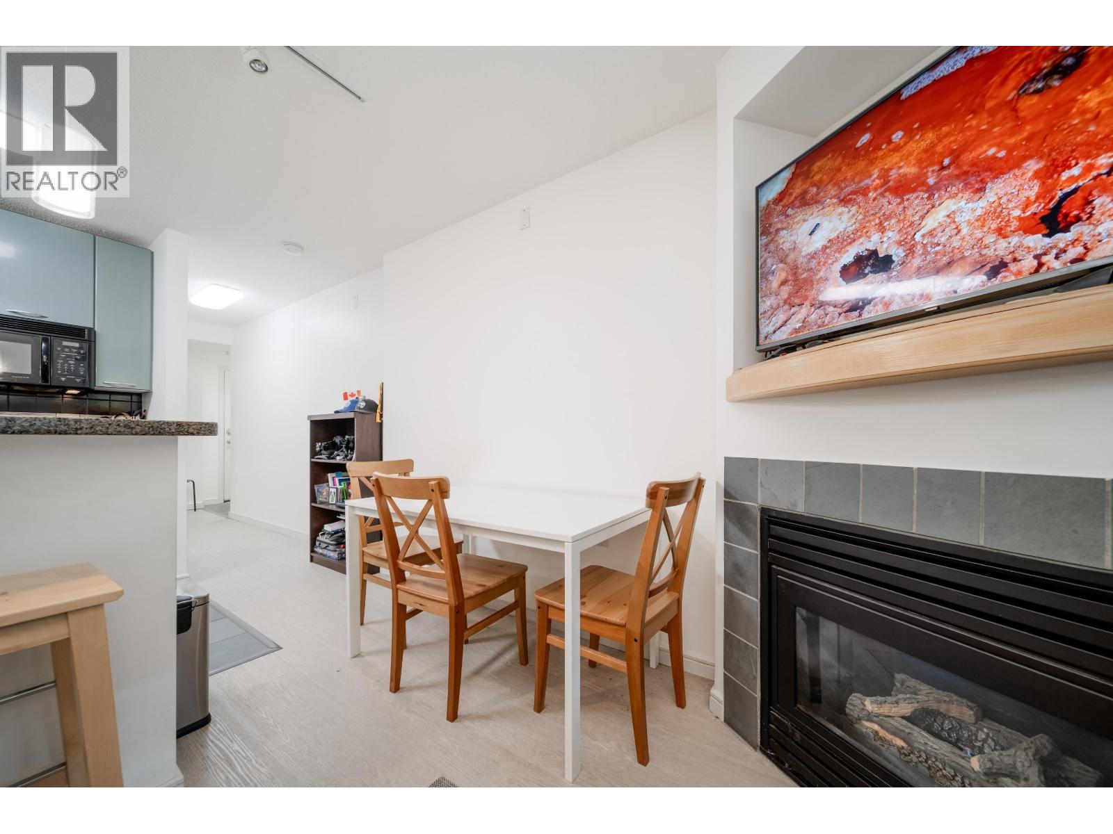 305 1068 Hornby Street, Vancouver, British Columbia  V6Z 2Y7 - Photo 13 - R3062089