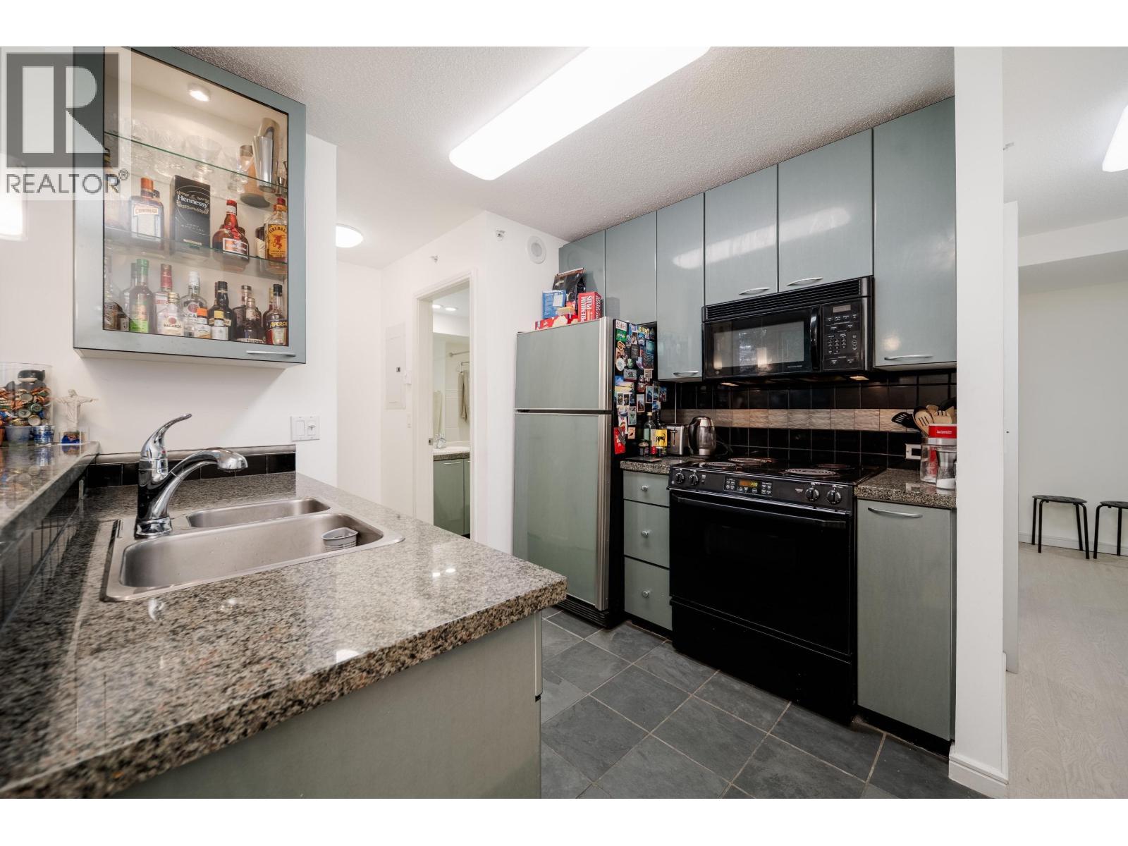 305 1068 Hornby Street, Vancouver, British Columbia  V6Z 2Y7 - Photo 18 - R3062089