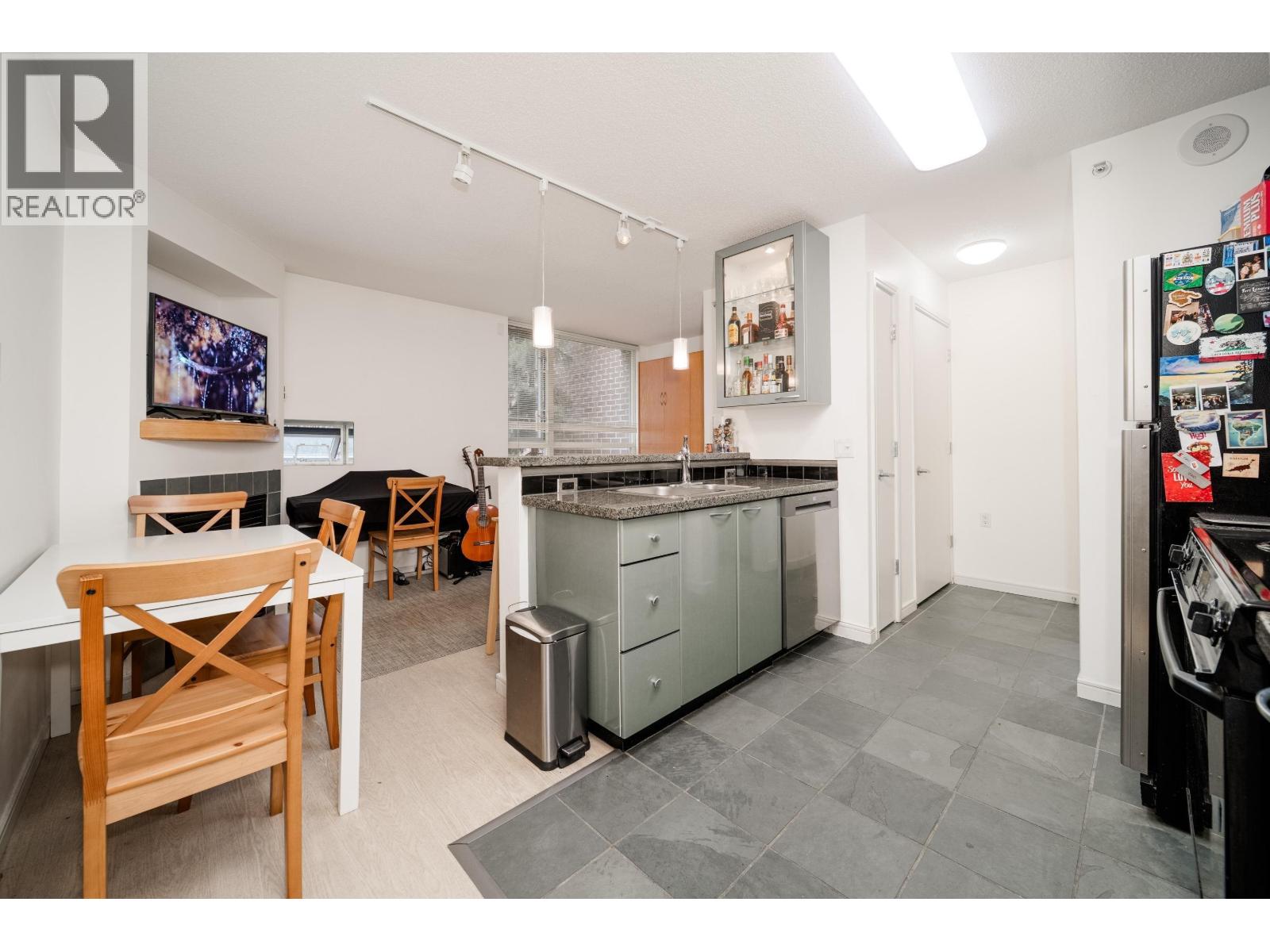 305 1068 Hornby Street, Vancouver, British Columbia  V6Z 2Y7 - Photo 19 - R3062089