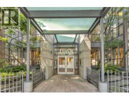 <div class="price">$399,900</div> 305 1068 Hornby Street, Vancouver<br><div style="margin-bottom:8px;"><small>RE/MAX Select Properties</small></div><div class='bed_bath'>1 Bath</div>