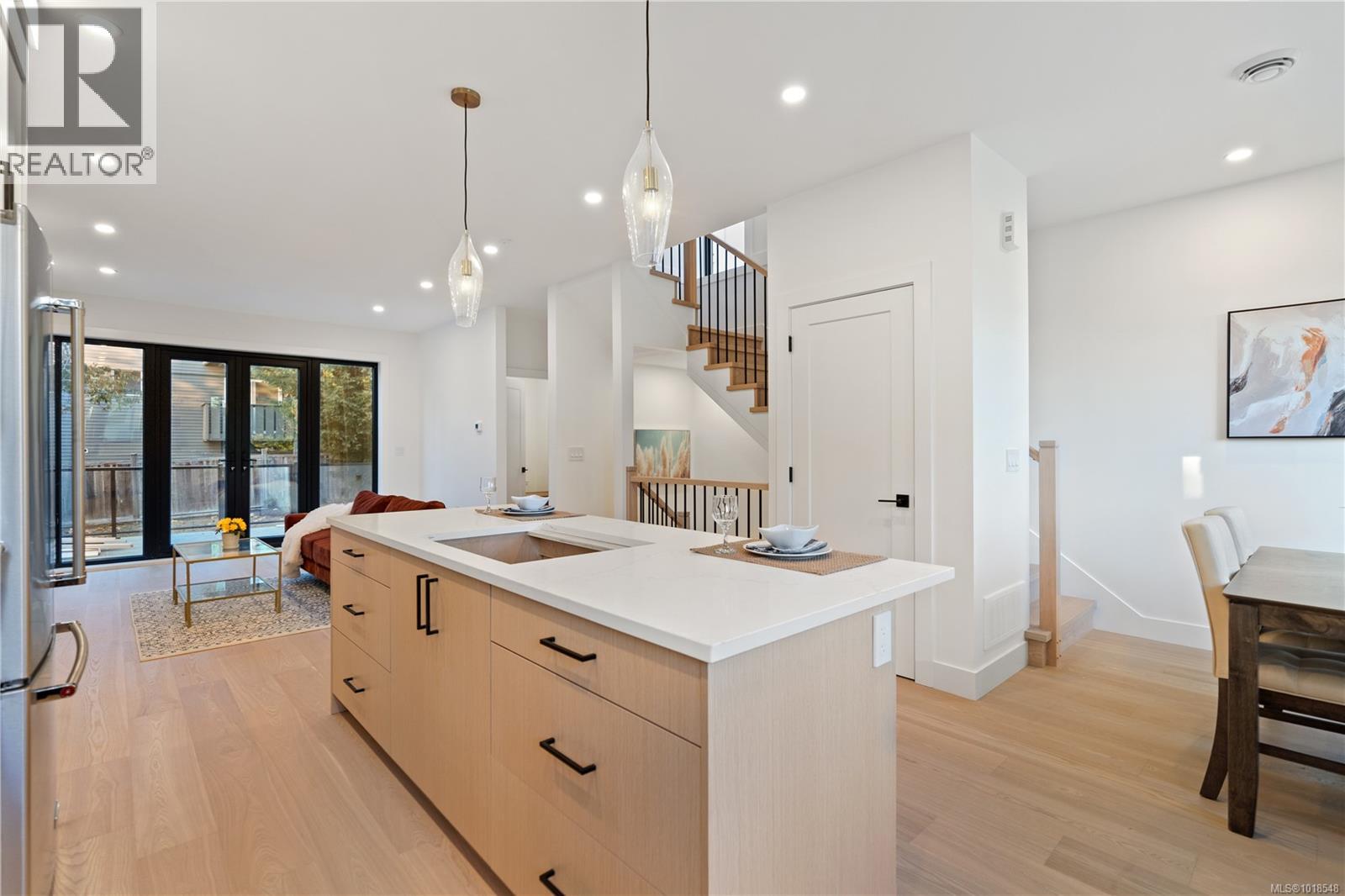 1342 Wood St, Esquimalt, British Columbia  V9A 5E1 - Photo 12 - 1018548