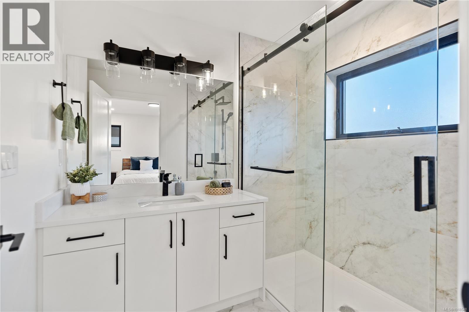 1342 Wood St, Esquimalt, British Columbia  V9A 5E1 - Photo 18 - 1018548