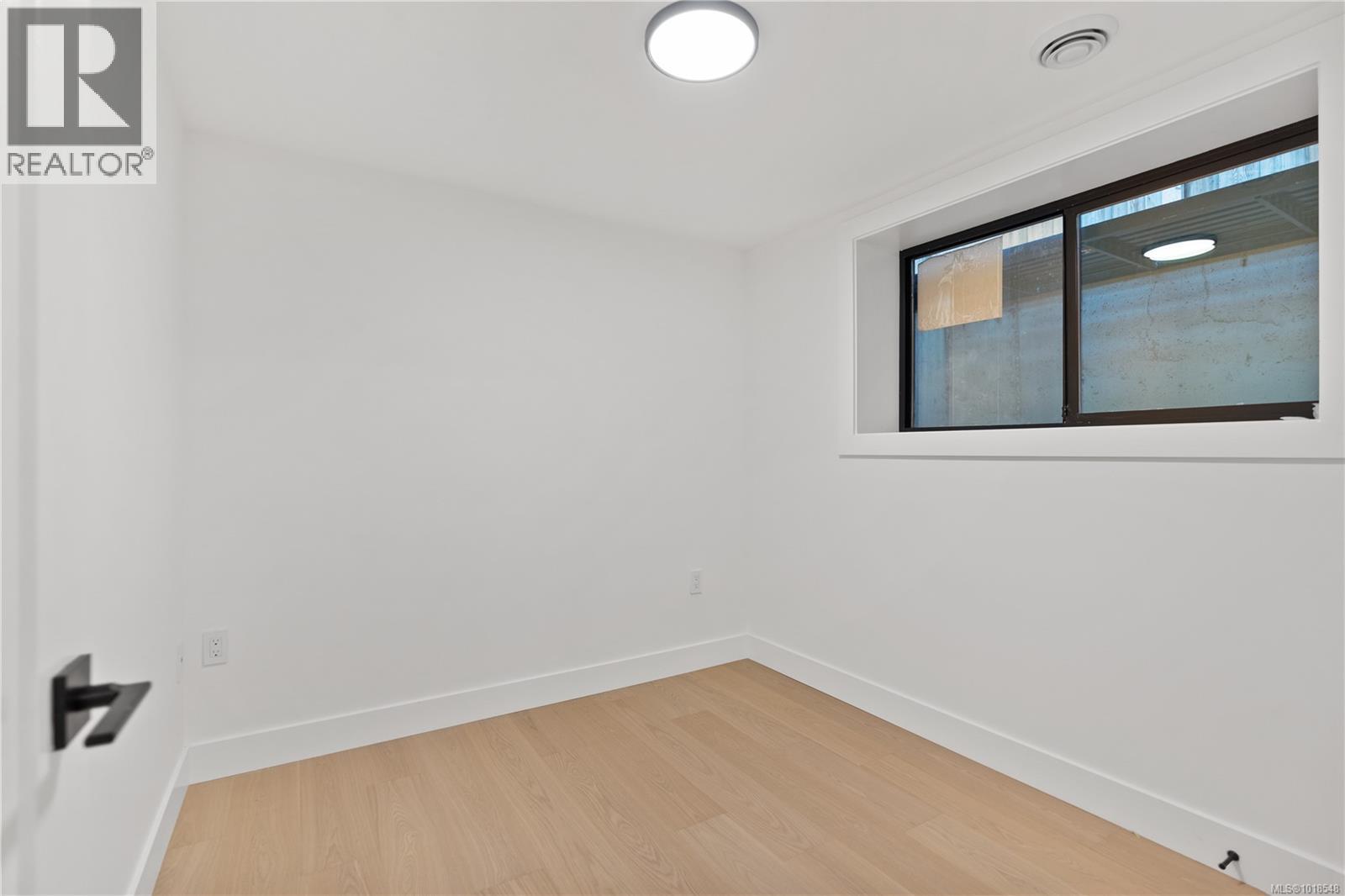 1342 Wood St, Esquimalt, British Columbia  V9A 5E1 - Photo 26 - 1018548