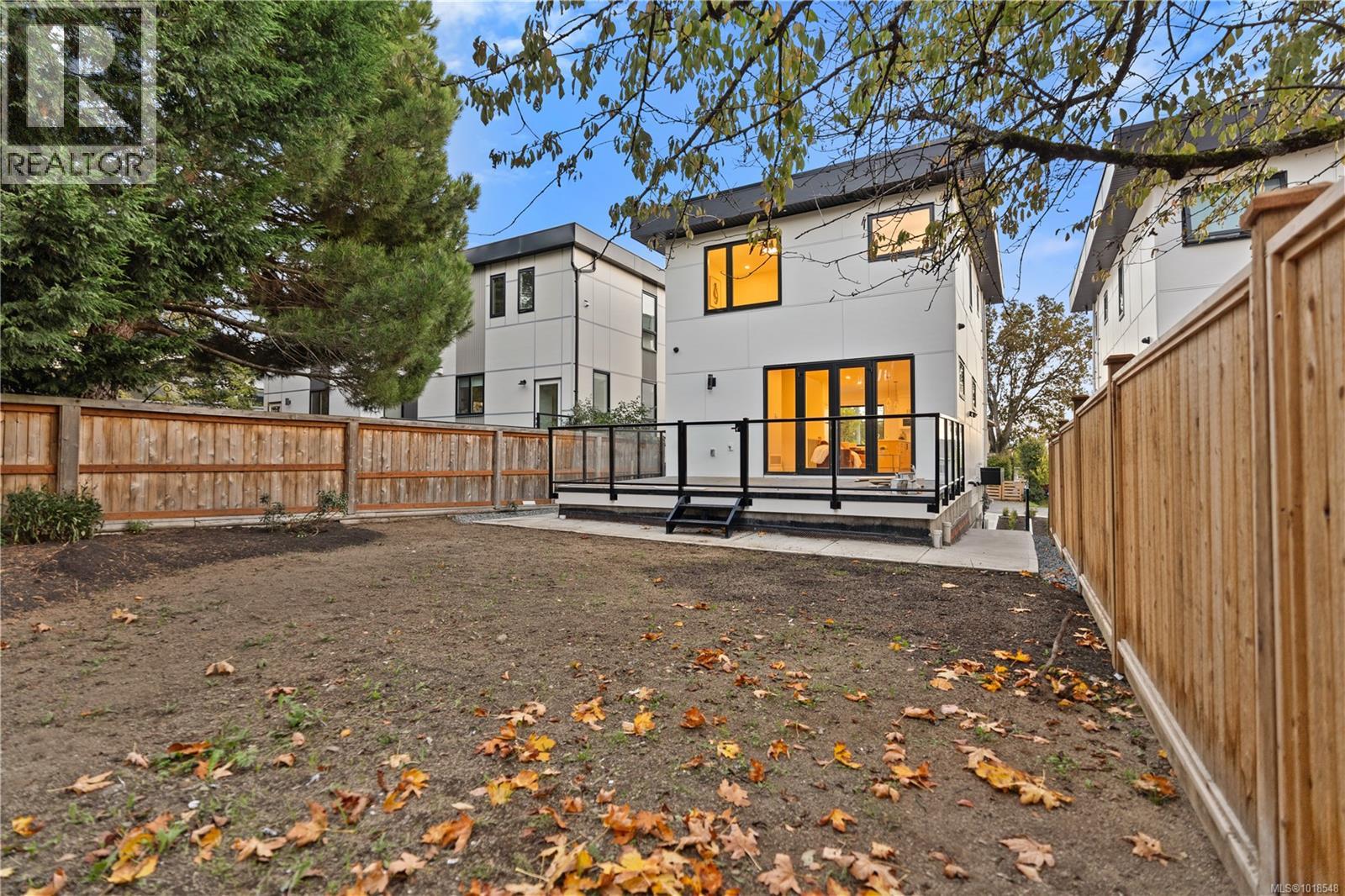 1342 Wood St, Esquimalt, British Columbia  V9A 5E1 - Photo 30 - 1018548