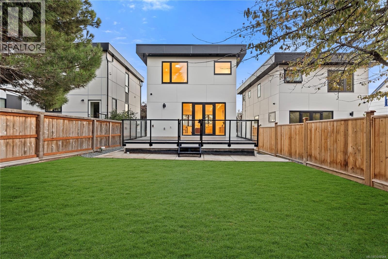 1342 Wood St, Esquimalt, British Columbia  V9A 5E1 - Photo 31 - 1018548