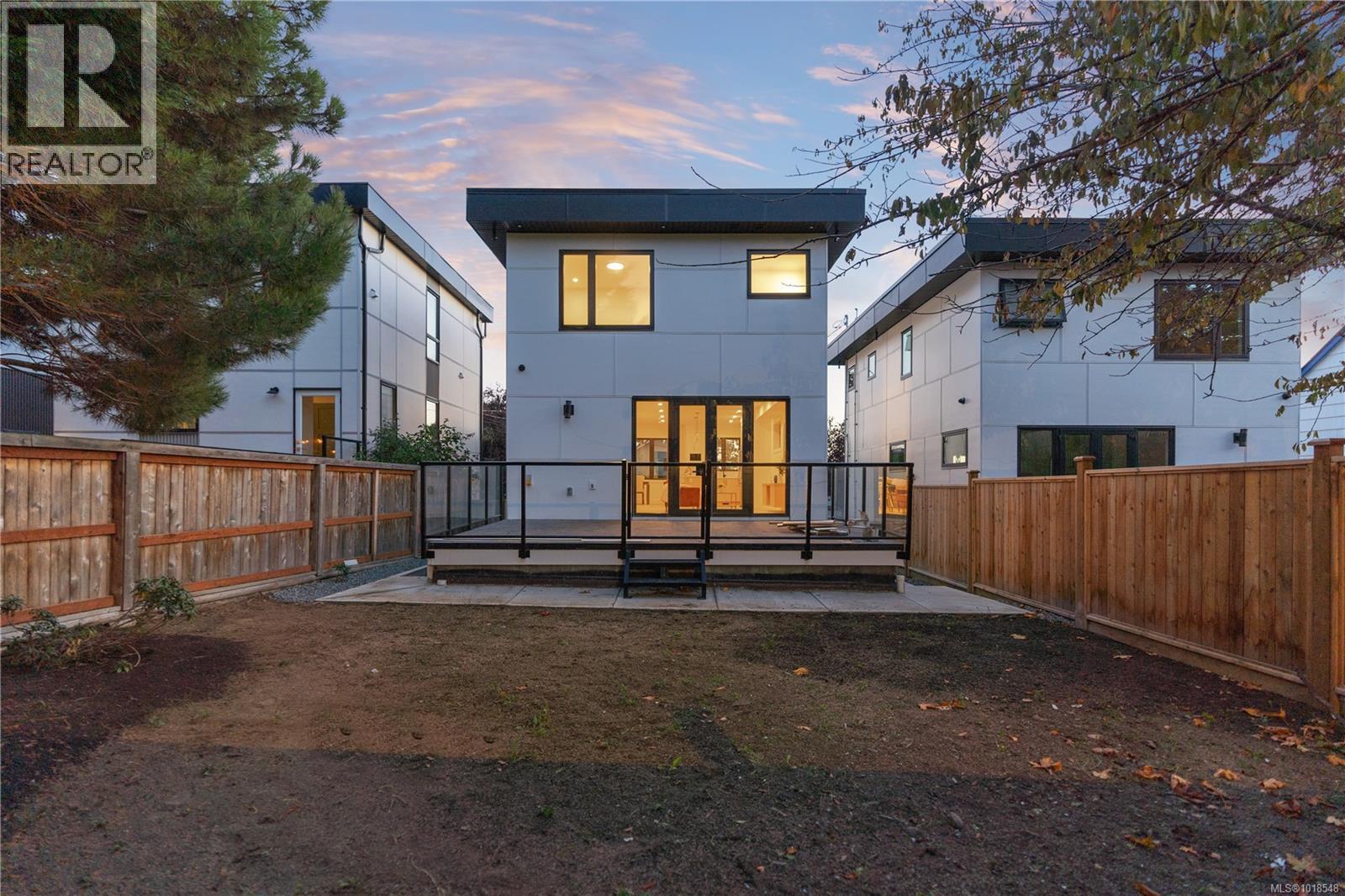 1342 Wood St, Esquimalt, British Columbia  V9A 5E1 - Photo 32 - 1018548