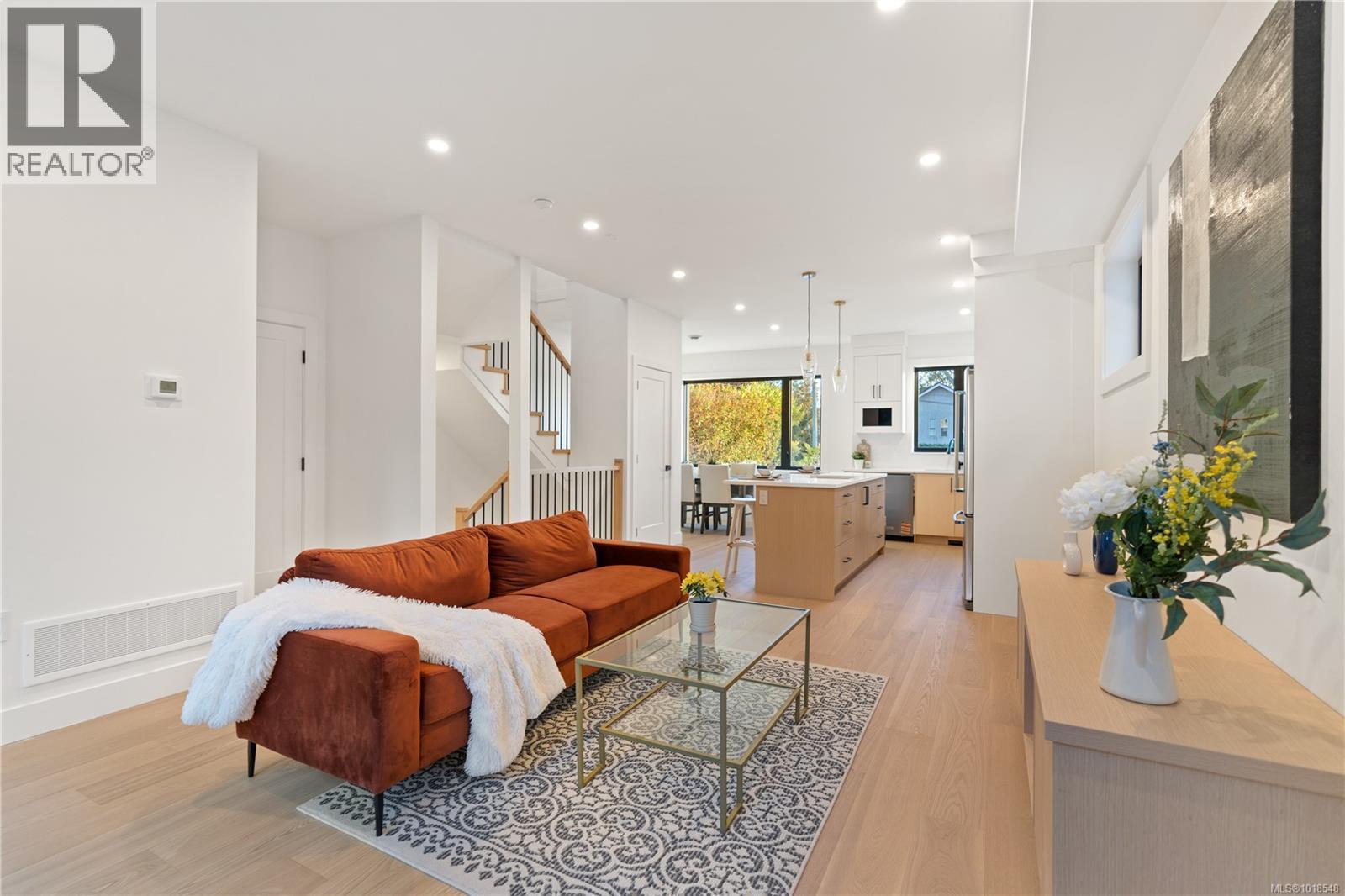 1342 Wood St, Esquimalt, British Columbia  V9A 5E1 - Photo 6 - 1018548