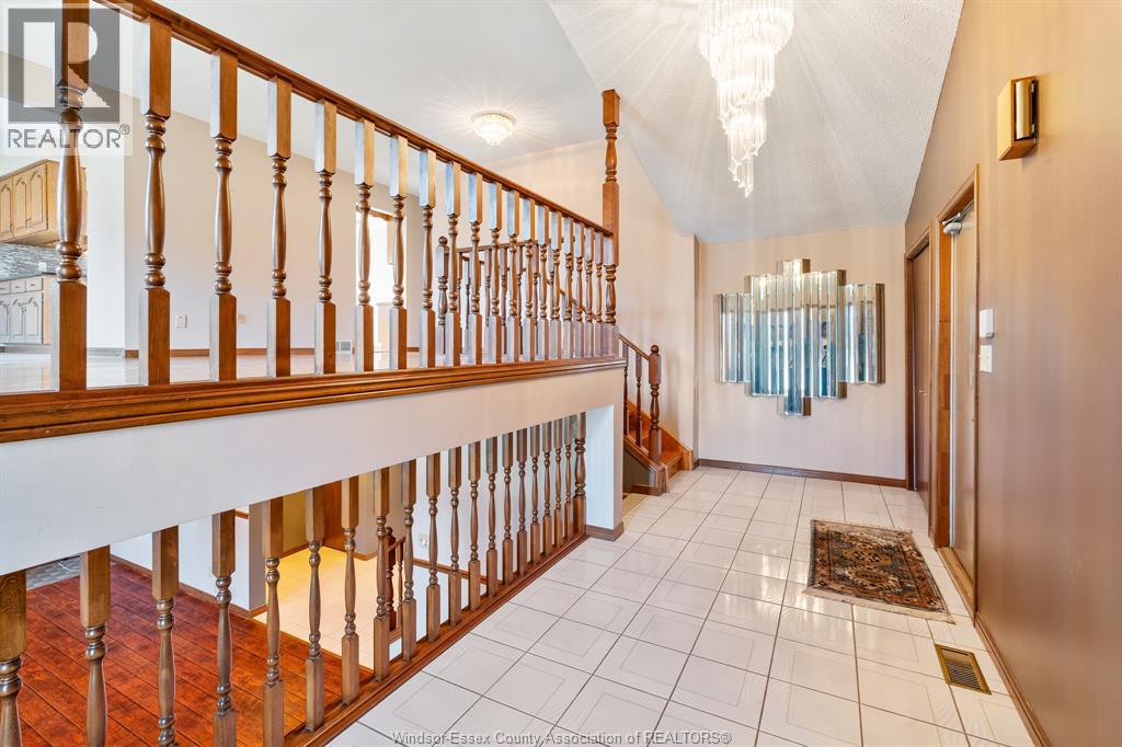 1953 Edgemore Avenue, Lasalle, Ontario  N9H 2J6 - Photo 12 - 25027497