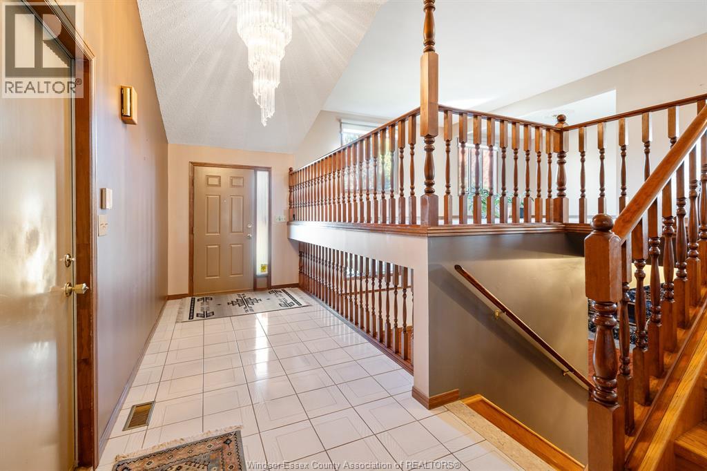 1953 Edgemore Avenue, Lasalle, Ontario  N9H 2J6 - Photo 13 - 25027497