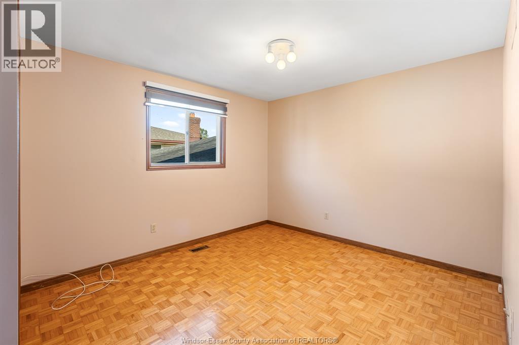 1953 Edgemore Avenue, Lasalle, Ontario  N9H 2J6 - Photo 30 - 25027497