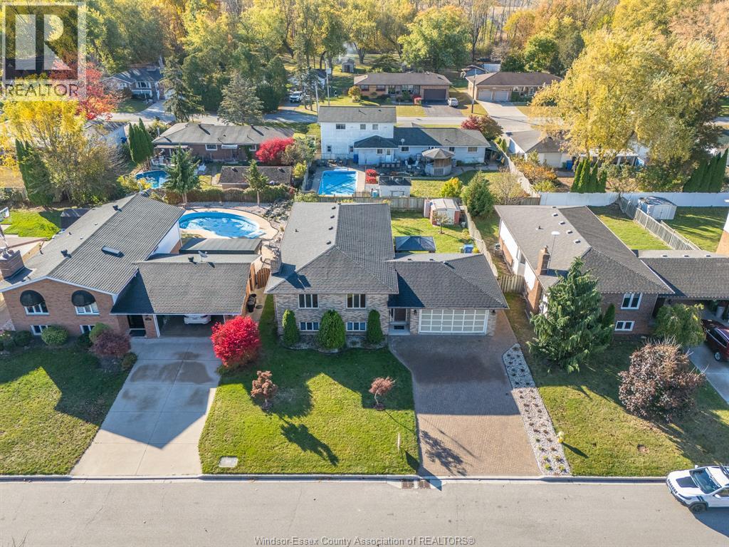 1953 Edgemore Avenue, Lasalle, Ontario  N9H 2J6 - Photo 4 - 25027497