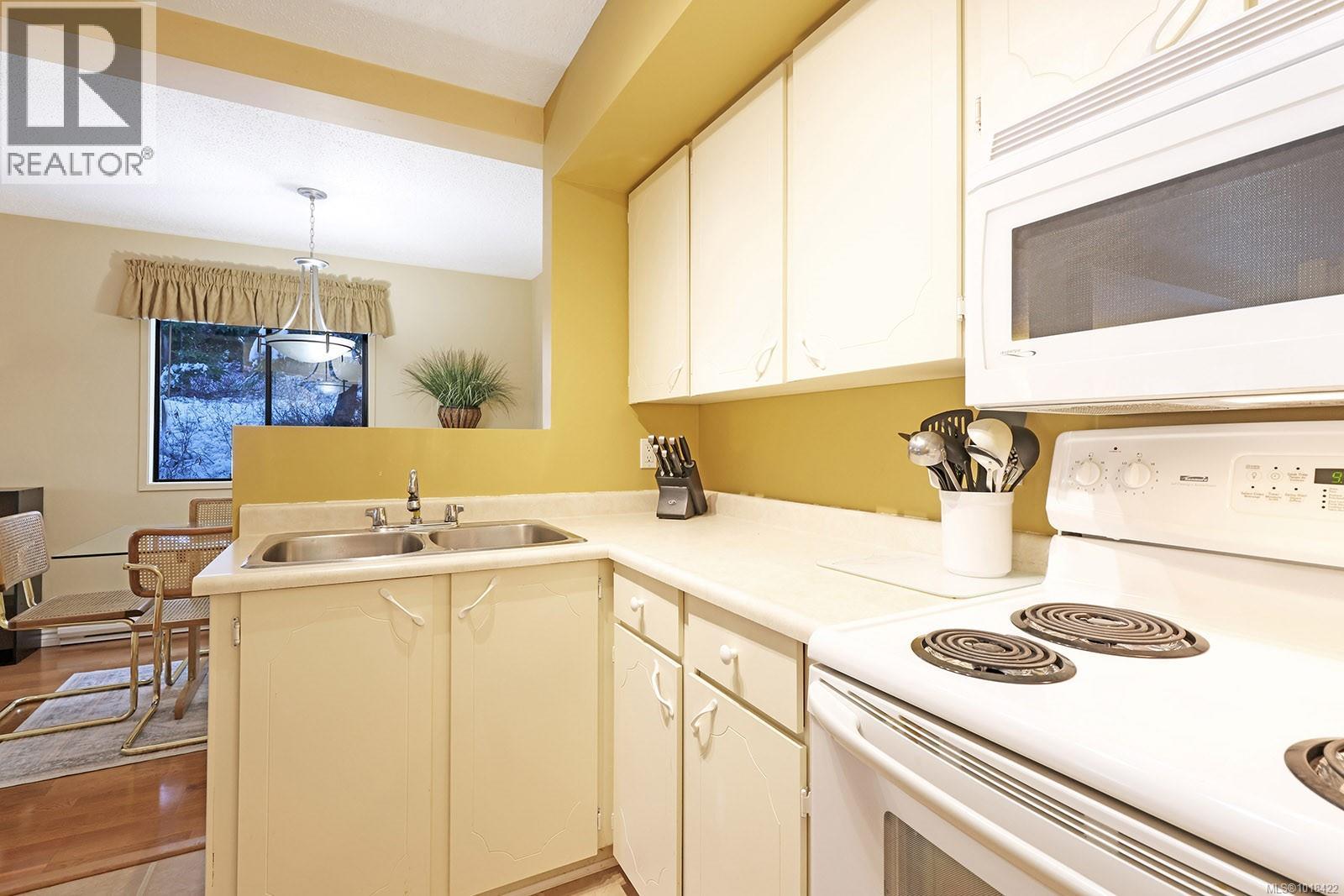 1 1084 Washington Way, Courtenay, British Columbia  V9J 1L0 - Photo 15 - 1018422