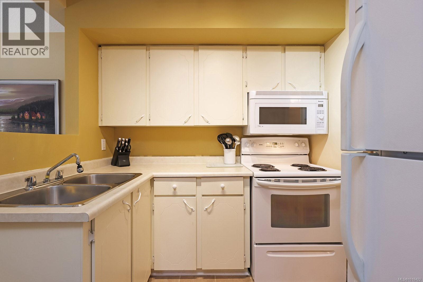 1 1084 Washington Way, Courtenay, British Columbia  V9J 1L0 - Photo 14 - 1018422