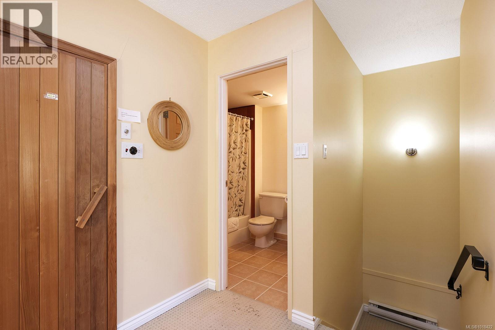 1 1084 Washington Way, Courtenay, British Columbia  V9J 1L0 - Photo 28 - 1018422