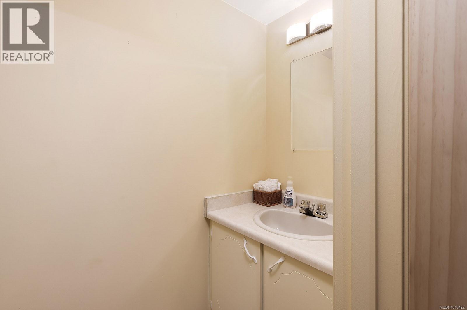 1 1084 Washington Way, Courtenay, British Columbia  V9J 1L0 - Photo 18 - 1018422