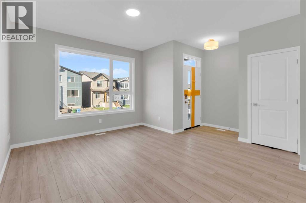 873 Livingston View Ne, Calgary, Alberta  T3P 2K6 - Photo 2 - A2265268