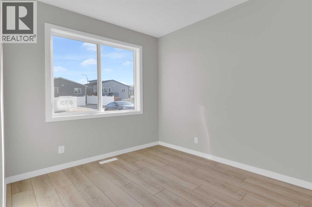 873 Livingston View Ne, Calgary, Alberta  T3P 2K6 - Photo 13 - A2265268