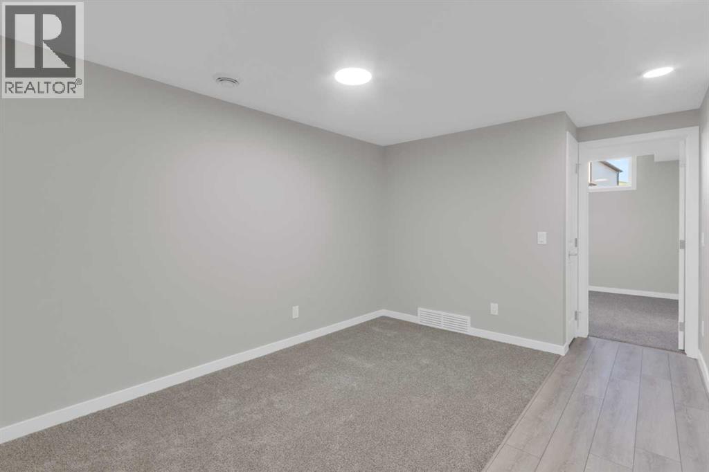 873 Livingston View Ne, Calgary, Alberta  T3P 2K6 - Photo 25 - A2265268