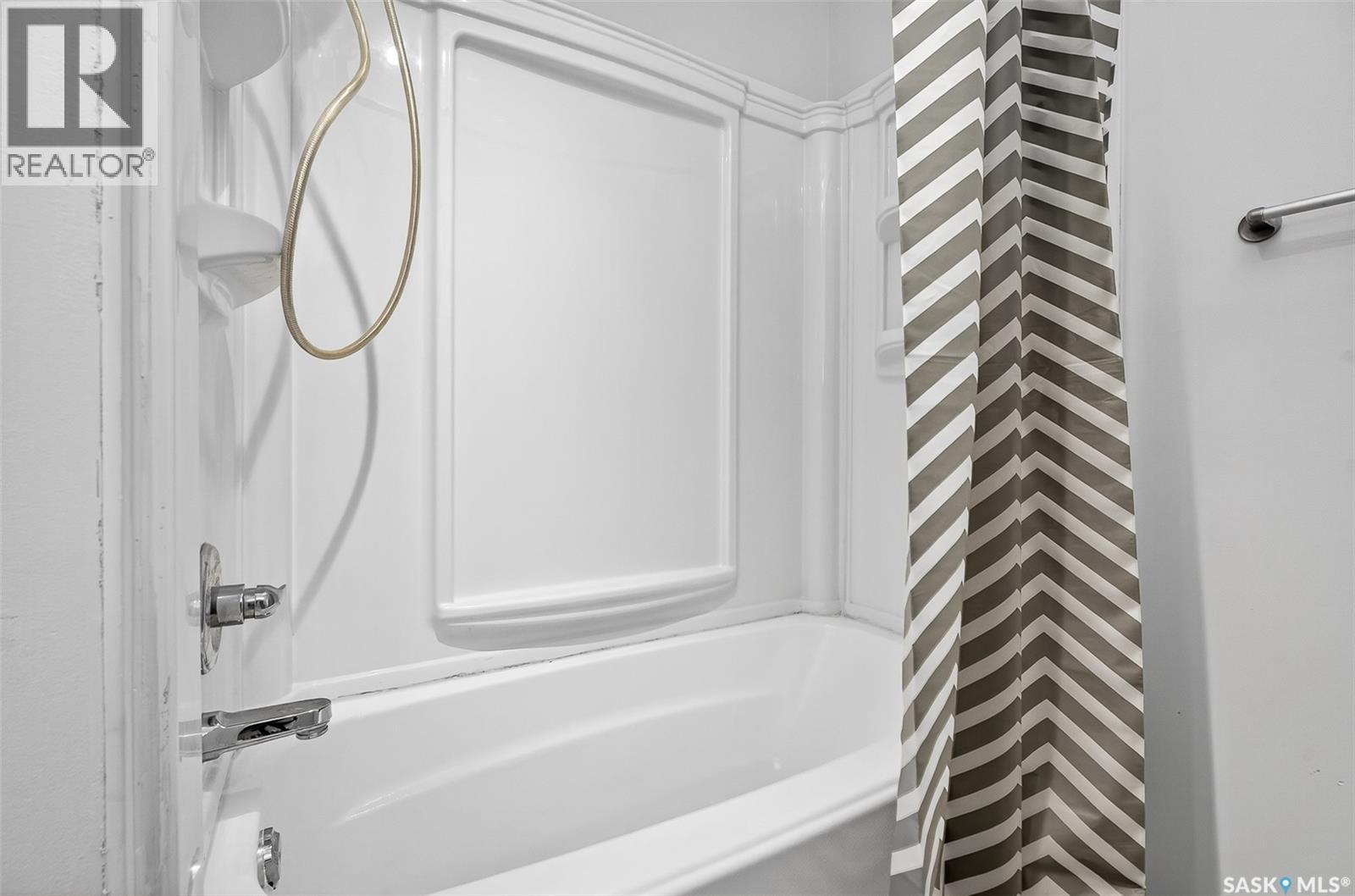 116 Iroquois Street E, Moose Jaw, Saskatchewan  S6H 4T2 - Photo 29 - SK021939