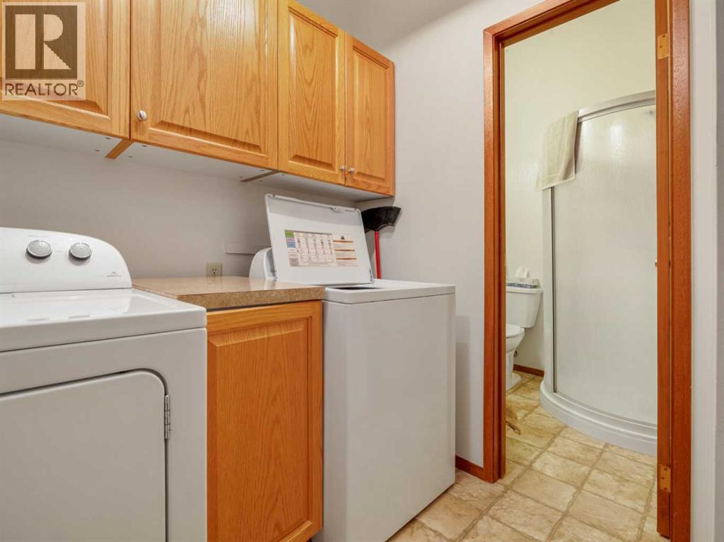 5906 55 Street, Taber, Alberta  T1G 1K3 - Photo 15 - A2264587