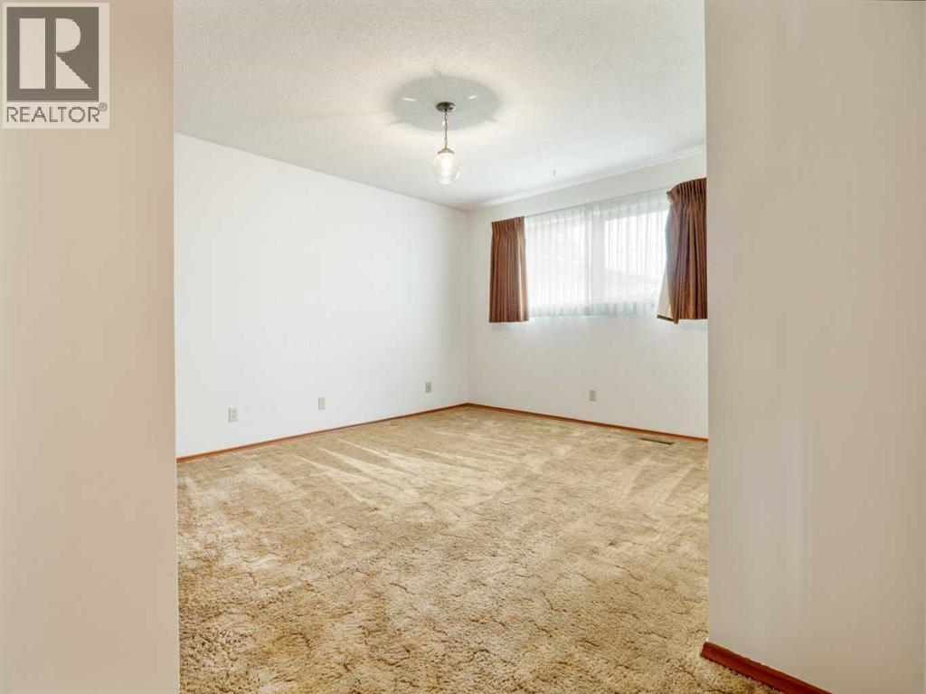 5906 55 Street, Taber, Alberta  T1G 1K3 - Photo 19 - A2264587