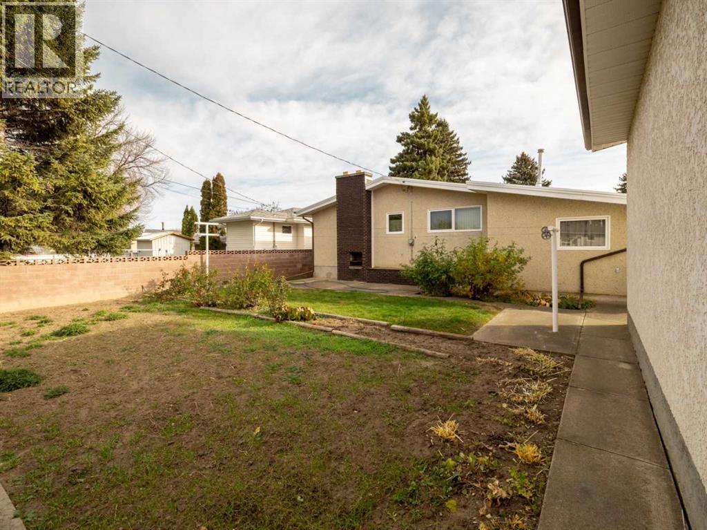 5906 55 Street, Taber, Alberta  T1G 1K3 - Photo 38 - A2264587