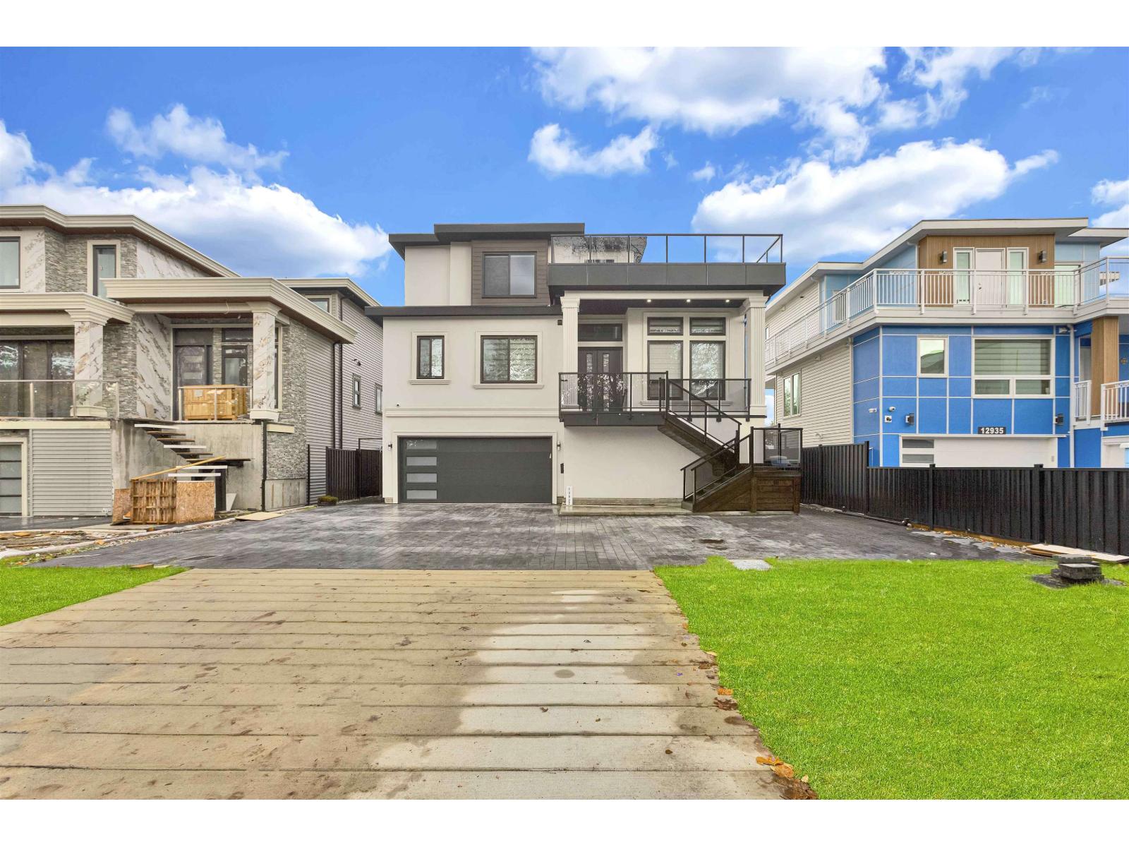 12927 115a Avenue, Surrey, British Columbia  V3R 2R3 - Photo 2 - R3062877