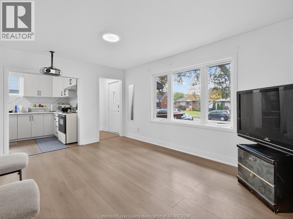 1214 Rankin Avenue, Windsor, Ontario  N9B 2S5 - Photo 5 - 25027500