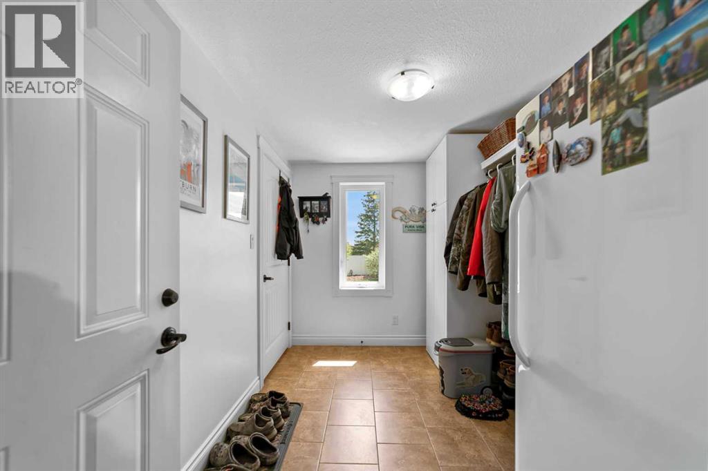 3701 68 A Street W, Camrose, Alberta  T4V 5B7 - Photo 38 - A2224129