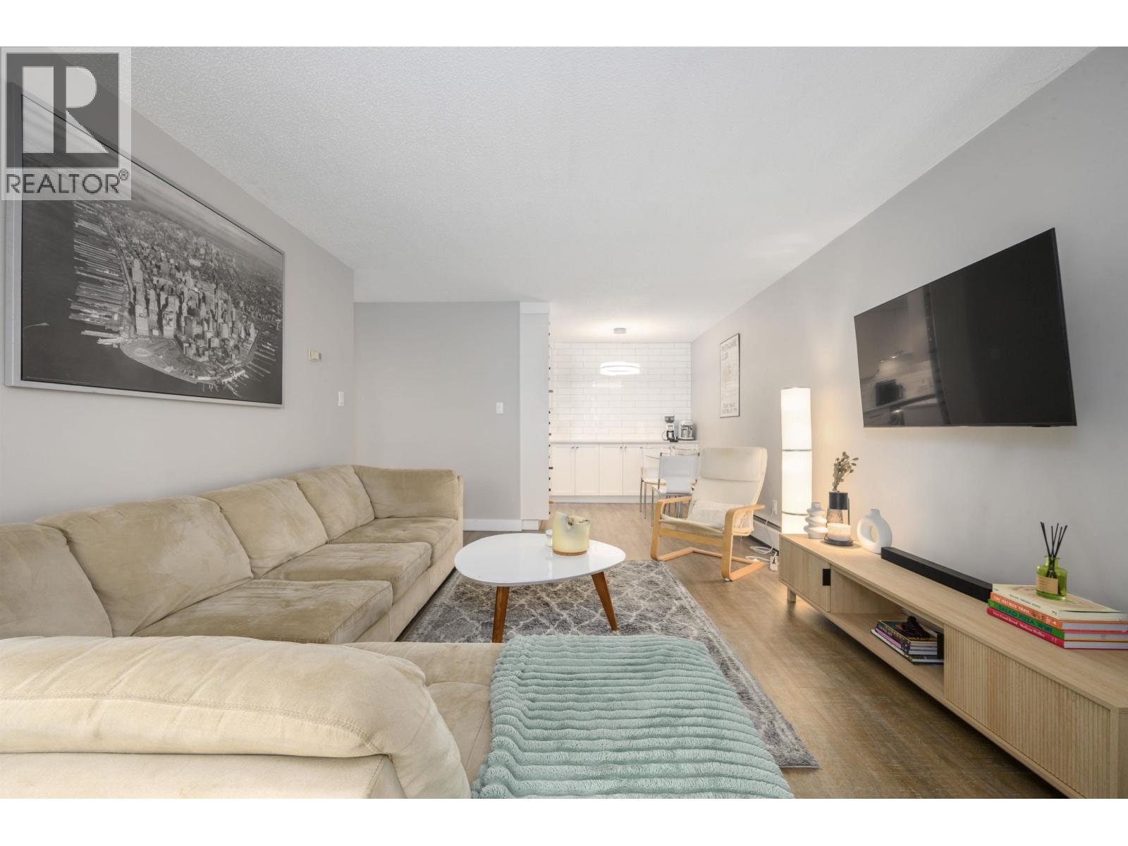 105 308 W 2nd Street, North Vancouver, British Columbia  V7M 1E1 - Photo 6 - R3058795