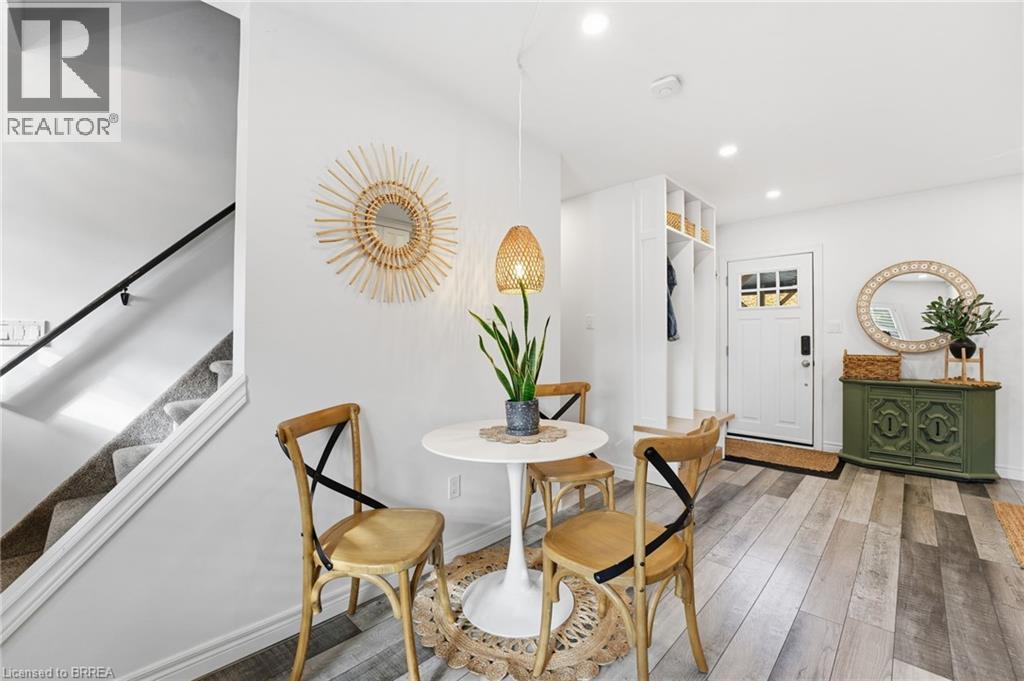 327 Terrace Hill Street, Brantford, Ontario  N3R 1H4 - Photo 9 - 40783966