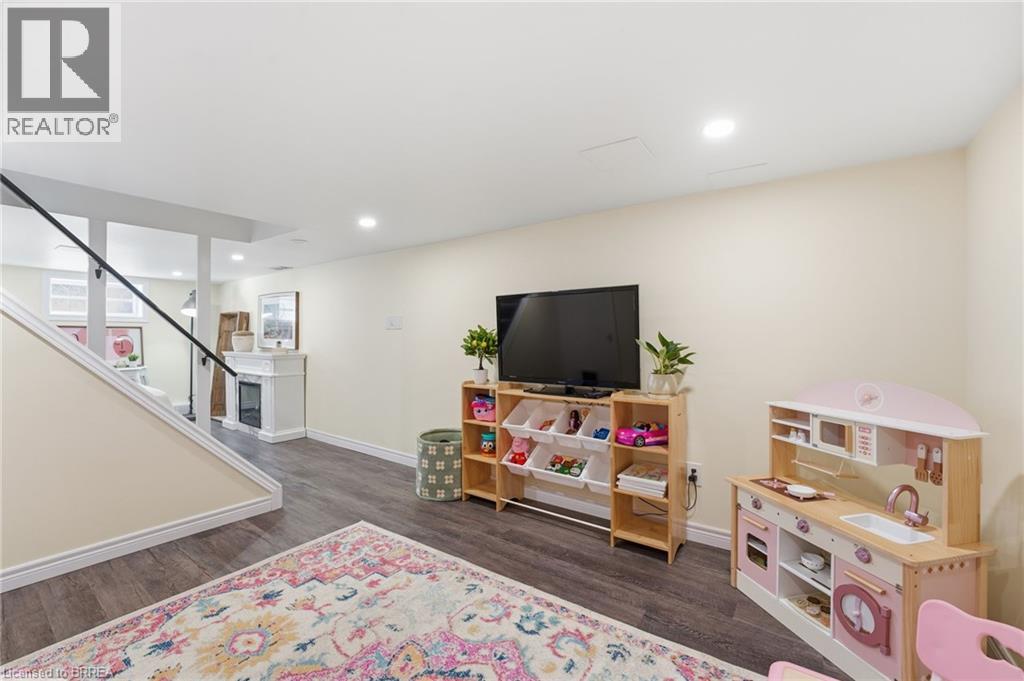 327 Terrace Hill Street, Brantford, Ontario  N3R 1H4 - Photo 20 - 40783966