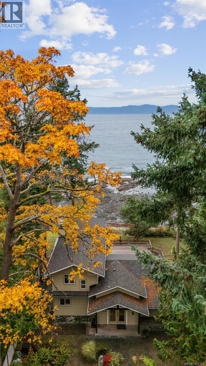 3495 Harwood Rd, Hornby Island, British Columbia