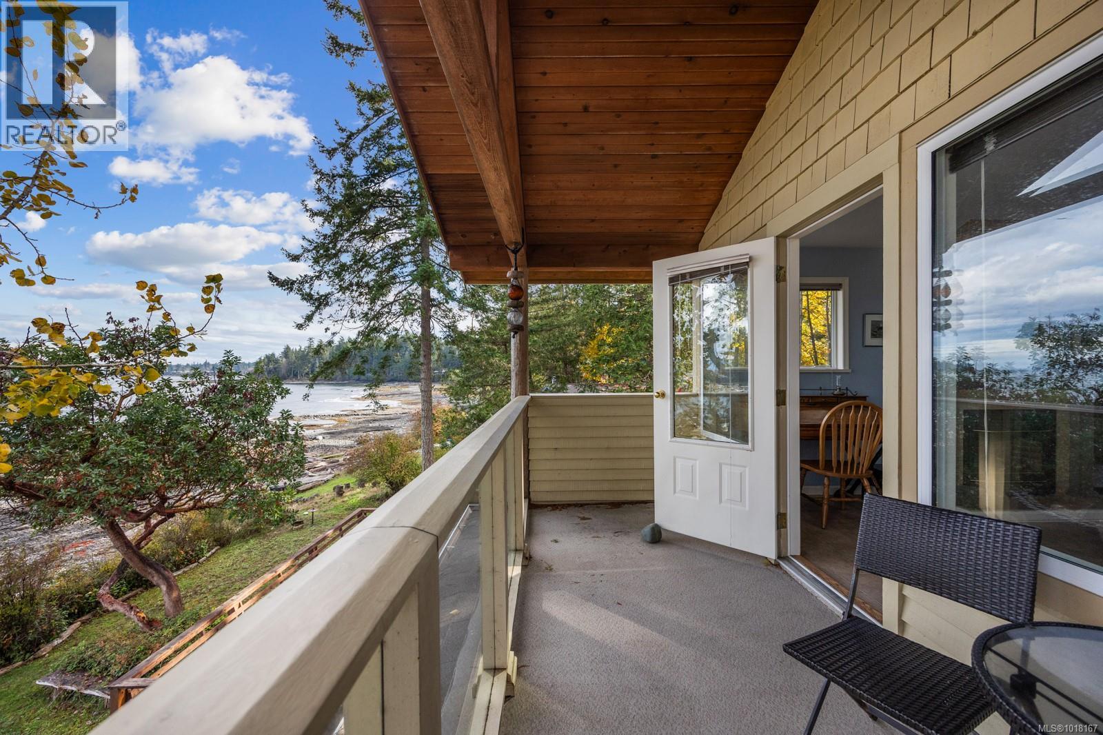 3495 Harwood Rd, Hornby Island, British Columbia  V0R 1Z0 - Photo 23 - 1018167