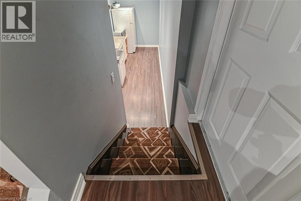 110 Activa Avenue Unit# E-31, Kitchener, Ontario  N2E 4K4 - Photo 4 - 40784047