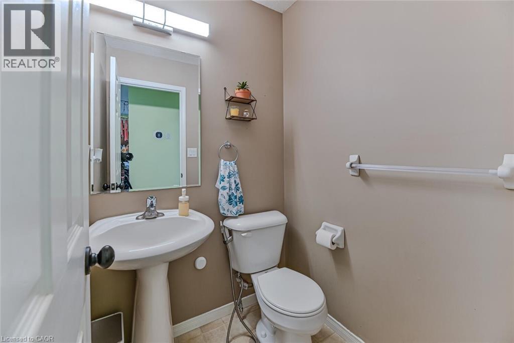 110 Activa Avenue Unit# E-31, Kitchener, Ontario  N2E 4K4 - Photo 20 - 40784047